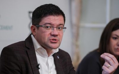 CJ Iași: Doi consilieri pleacă, locurile, la finul lui Alexe și ginerele PNL