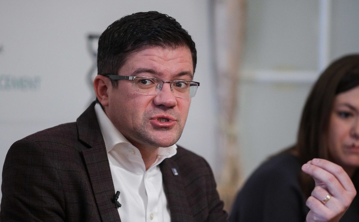 CJ Iași: Doi consilieri pleacă, locurile, la finul lui Alexe și ginerele PNL