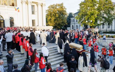 Moaștele Sfântului Paisie la București, oprit în drum