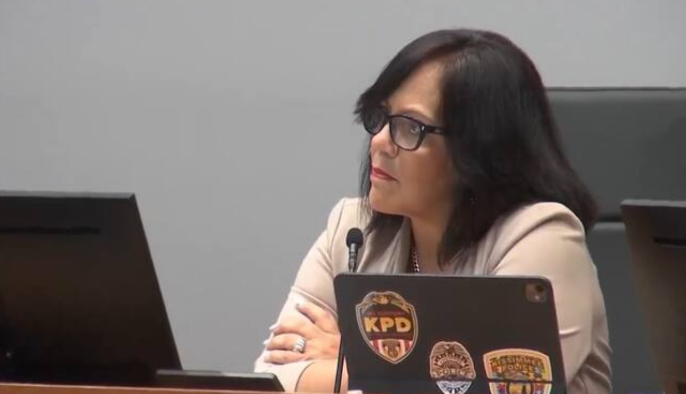 Primăriță SUA, arestată pentru furt fonduri pandemie. Averea familiei, sub lupă